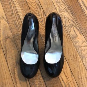Black Jessica Simpson pumps